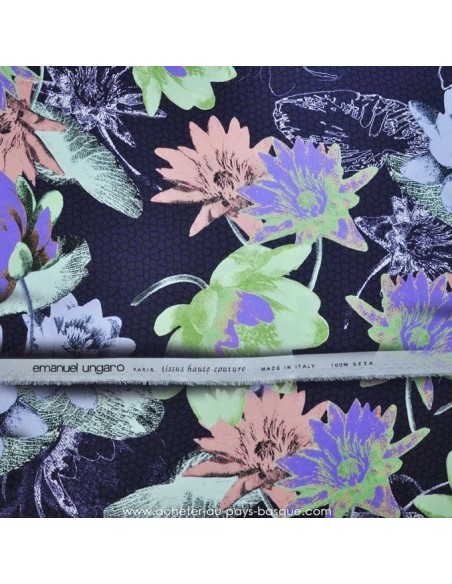Tissu Italien Haute Couture Ungaro 100 % Soie - magnifique crêpe de Chine - Tissus Habillement Docks Biarritz en vente 
