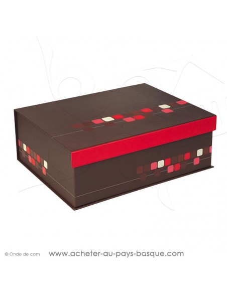 Achetez et composez votre coffret cadeau carton rectangulaire ferme aux motifs  pixels et fermeture aimantée