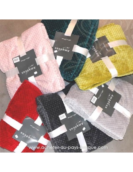 Plaids Damiers polaire pour cocooning intensif récupération intensive après une dure journée boutique décoration Biarritz 
