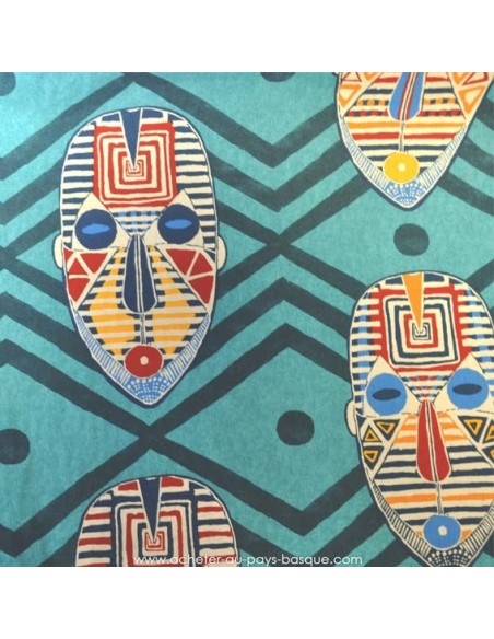 Coton imprimé multicolore masque Afrique fond turquoise et motifs géométriques - Tissus Ameublement - Tissu des Docks Biarritz