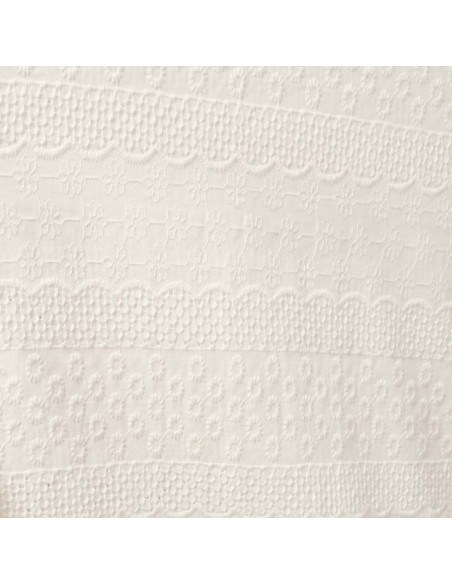 Coton blanc cassé broderie anglaise bande rond et fleur- Tissu habillement vente en ligne - vetement couturiere - Dock Biarritz