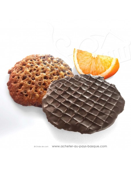 zoom tuiles chocolat orange spécialité de Tolosa Espagne gamme gourmet - Rafa Gorrotxategi maitre chocolatier basque