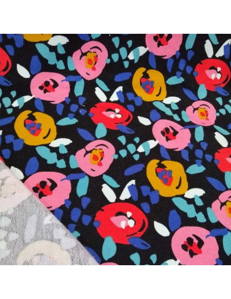 Tissu sweat léger fleur rose et rouge fond noir POPPY Floral - Tissus habillement vente en ligne - Biarritz