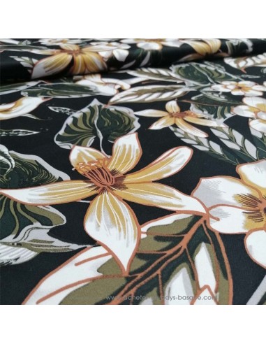 zoom Satin de coton légèrement strech noir motifs floraux fleurs blanches jaunes vertes - tissus habillement au mètre mercerie