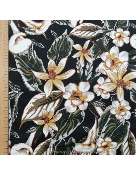 Tissu Satin coton légèrement strech noir motifs floraux blanc jaune vert fleurs - tissus habillement mercerie Biarritz