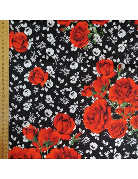 Tissu soie fleurie noire bouquet de roses - tissus habillement soie italienne haute couture - mercerie Biarritz