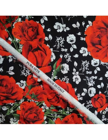 Tissu soie noire bouquet de roses made in Italie - tissus habillement soie italienne haute couture - vetement sur mesure