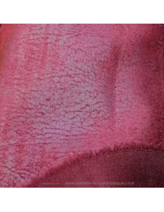 Tissu Néoprène uni rouge effet cuir vieilli craquelé marbré toucher doux suédine - tissus habillement mercerie Dock Biarritz