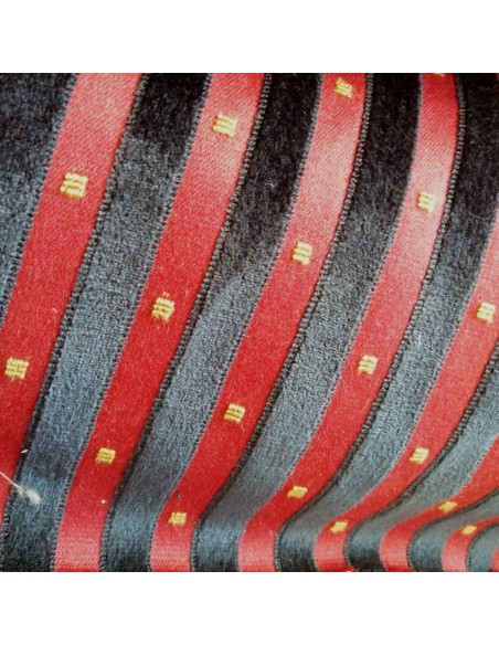 Zoom Tissu ameublement viscose rouge ruban velours noir point brodé jaune  - Tissus au mètre pour fauteuils coussins rideaux