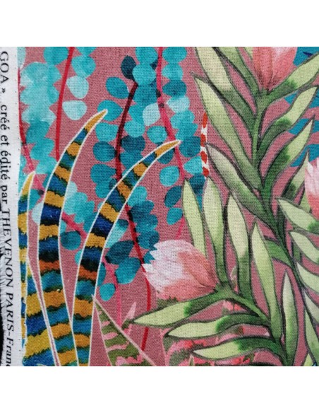 Zoom tissu toile lin GOA feuillage aquatique multicolore fond vieux rose Thevenon - Tissus Ameublement coussins rideaux panières