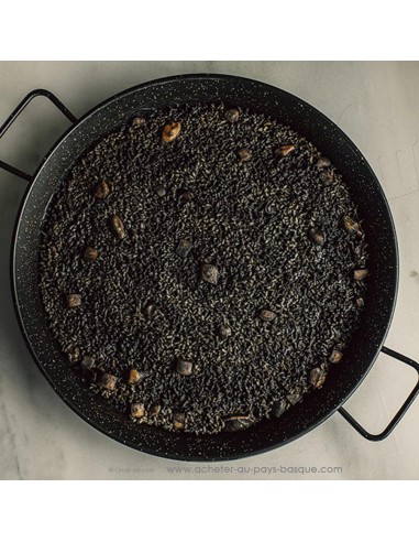 pack-paella-noire-fruit-de-mer-chipiron-encre-calamar-cuite-feu-de-bois