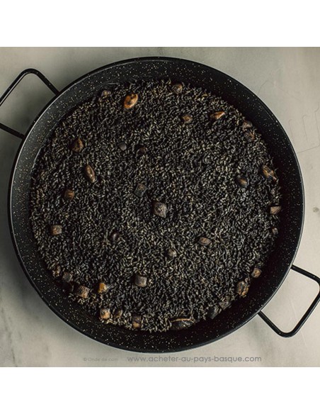pack-paella-noire-fruit-de-mer-chipiron-encre-calamar-cuite-feu-de-bois