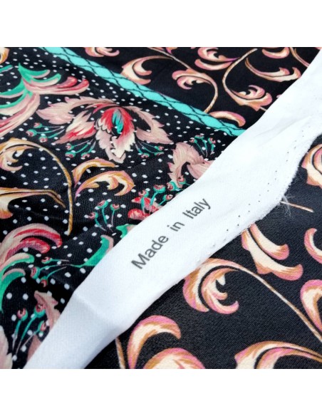 Tissu noir viscose bandeaux horizontaux fleuri qualité Italienne - drapé top jupe fluide - Tissus Habillement au mètre Biarritz