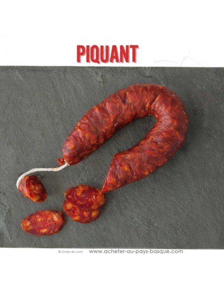 Chorizo de Sarta (corde) format ficelle, de qualité à couper en tranche pour l'apéro. Idéal plateau de charcuterie Espagnole.