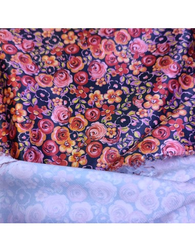 Zoom Tissu Polyester noir petites fleurs multicolore - tissus habillement au mètre - vetement couturiere Docks Biarritz