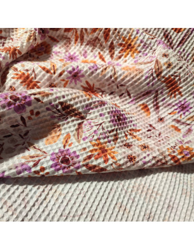 Zoom tissu nid abeille coton écru fleur orange mauve  - tissus habillement été au mètre - vetements couturiere sur mesure