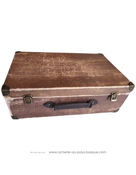 Valise vintage vide en carton - coffret cadeau fermée